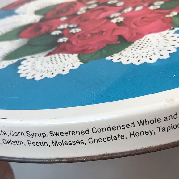 Vintage Brach’s Comtessa Chocolates Candy Gift Tin Red Rose Lace Doily Romantic - Picture 16 of 16